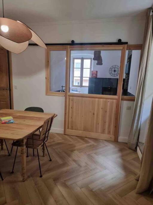 Appartement Au Coeur De La Ville Corte  Exterior photo